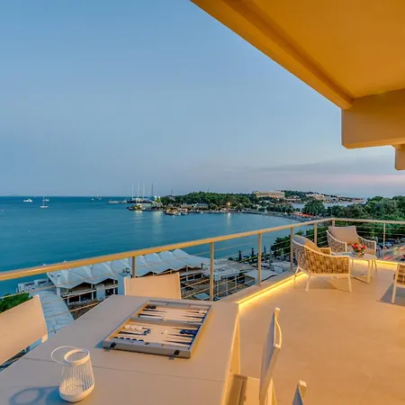 Apartment Vouliagmeni - Apollonos Street
